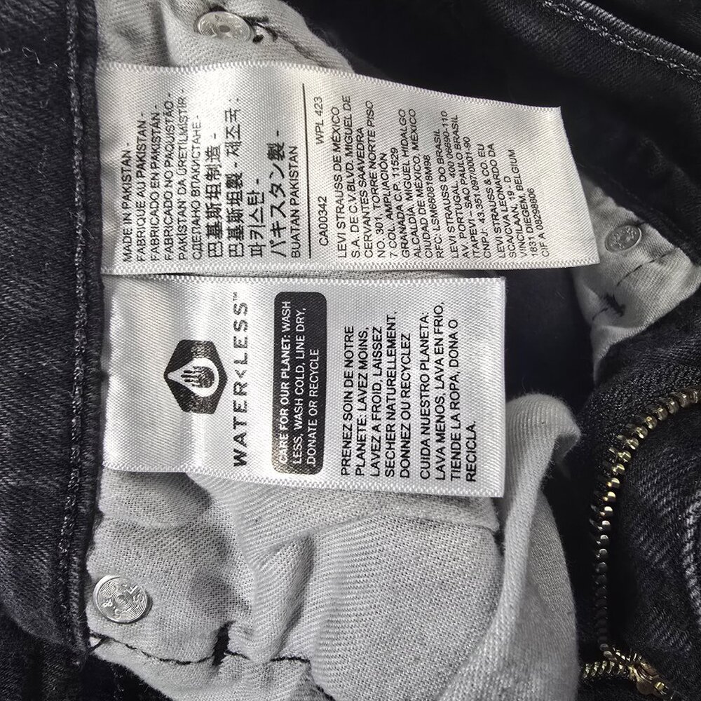 Levi's 511 Slim Fit Black Jeans Mens 30x32 Dark Wash Denim Classic - Picture 5 of 9